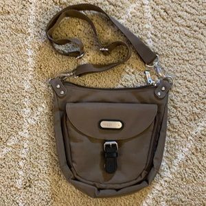 Crossbody travel bag